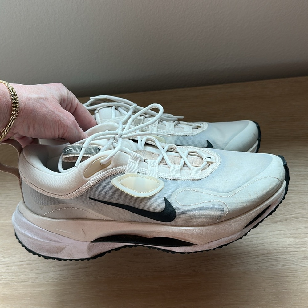 Women’s Nike Sneaker size 10